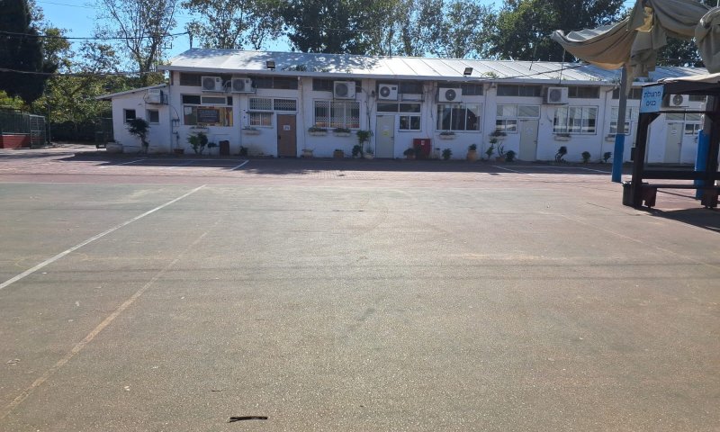 הורי בית ספר סרוג ברעננה: העירייה משתמשת בנו כבני ערובה