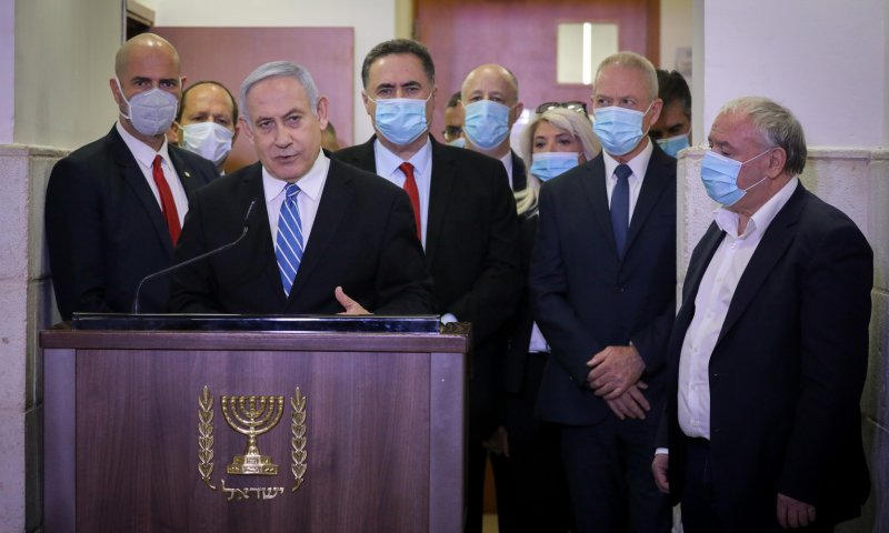 בכיר הליכוד: מתחרט שעמדתי עם נתניהו בביה"מ