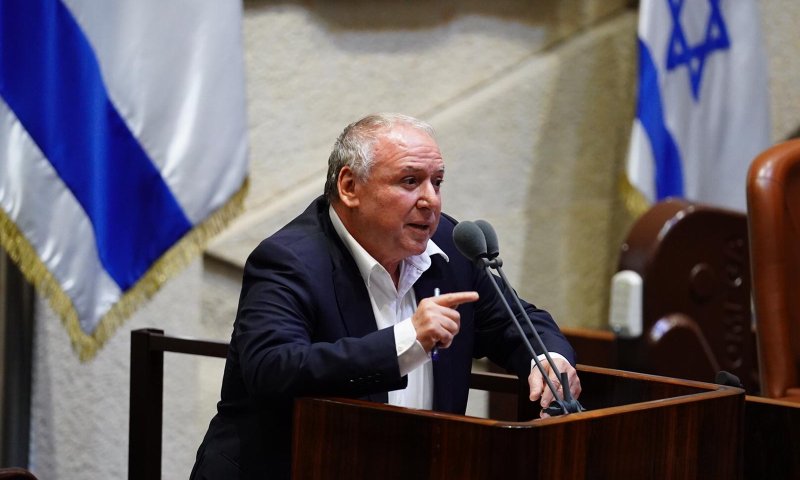 דודי אמסלם לניצן הורוביץ: "אשמח לסייע לך". צפו