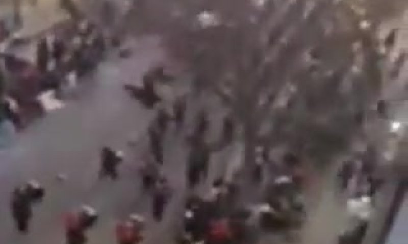 צפו: הרוגים ופצועים באירוע דריסה בתהלוכת חג בארה"ב