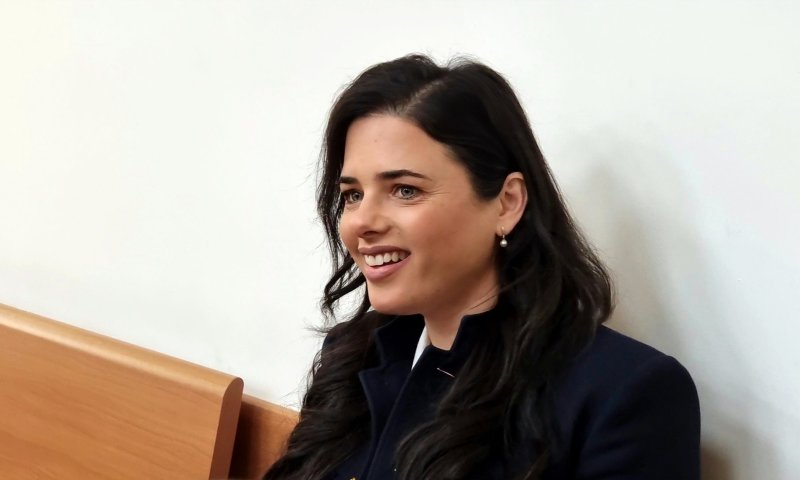 איילת שקד: "לא יודעת אם יש חוזה בין בני הזוג נתניהו"