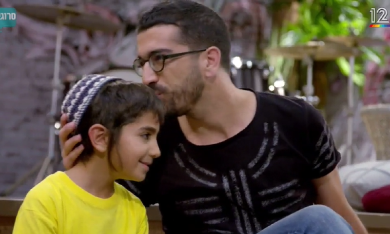 צפו: המפגש המרגש של חנן בן ארי ב'בית ספר למוסיקה'