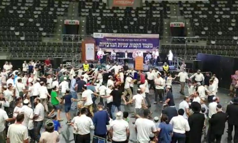 כך תחגגו שמחת תורה כהלכתו, מבלי להפר את ההנחיות