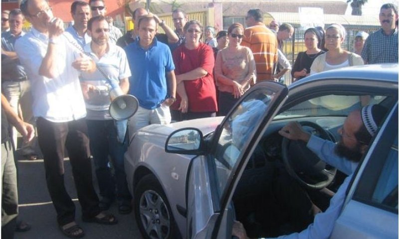 הפגנת הורים בגוש עציון: לא רוצים את מנהל בית הספר