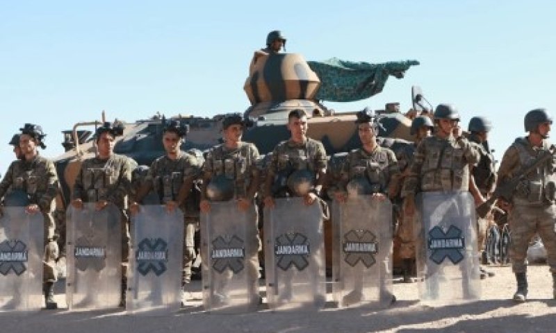 הכאוס הסורי: טורקיה פתחה במתקפה על יישובים כורדים