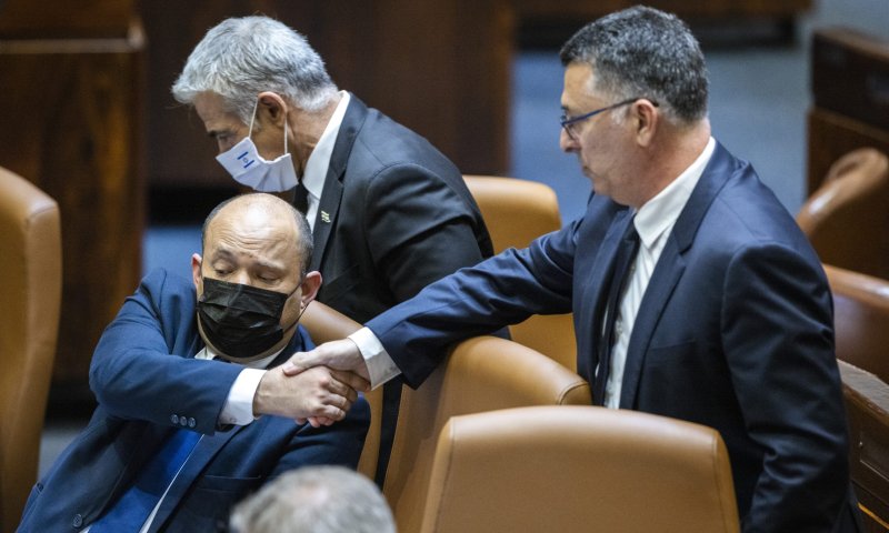 בצל הסערה: האם הגיבוש של הקואליציה בוטל?