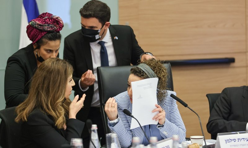 בדיקת המצלמות קבעה: לקואליציה כן היה רוב