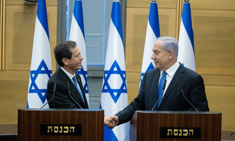 מפכ"לים וניצבים בדימוס קוראים לנשיא להתנגד לחנינת נתניהו