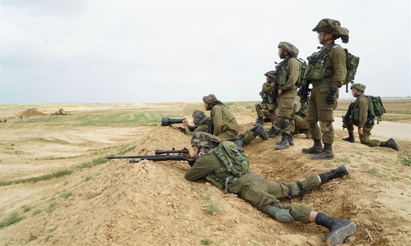 17 אלף מפגינים ב"צעדת השיבה"; 7 פלסטינים הרוגים