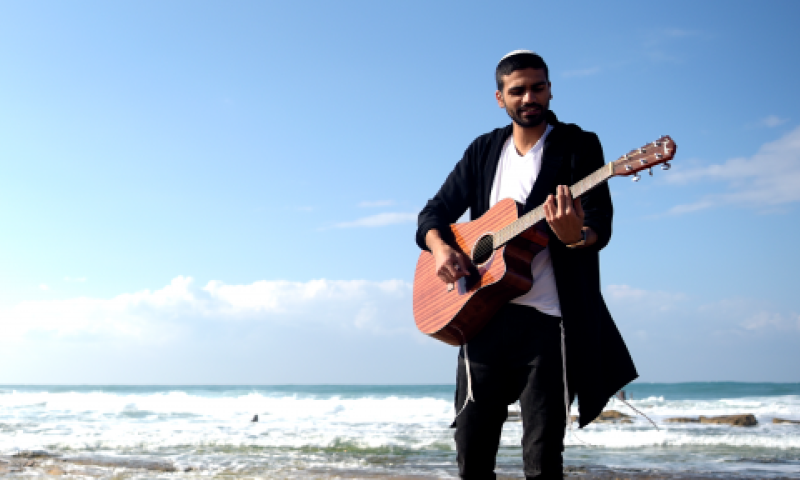 מלוחם בנח"ל למוזיקאי: נועם רמתי בסינגל מרגש