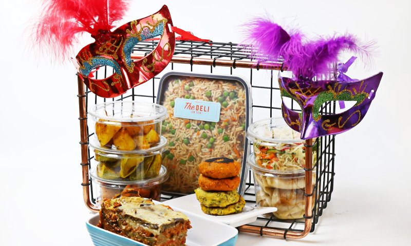 אפילו אחשוורוש לא מאמין: משתה וסעודה 2018