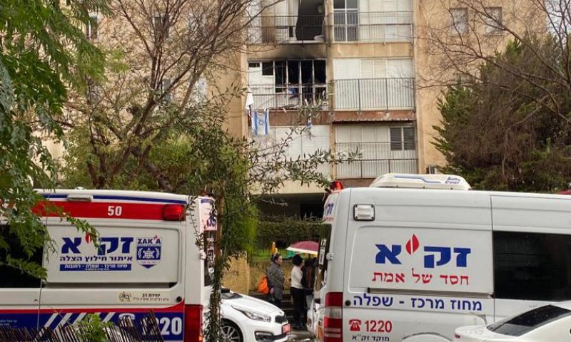 גבר כבן 60 נספה למוות בשריפה שפרצה בביתו