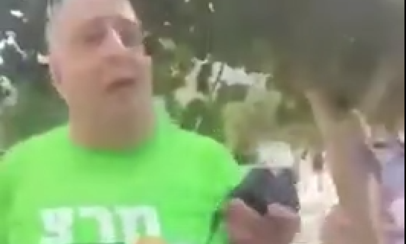 נסגר התיק נגד פעיל מרצ שתועד מבזה תפילין