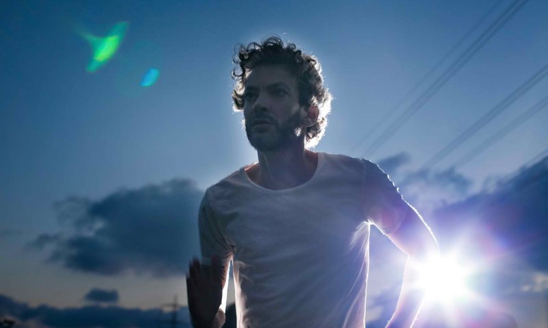 גם חנן בן ארי ושלמה ארצי שם: מוקי משיק אלבום חדש