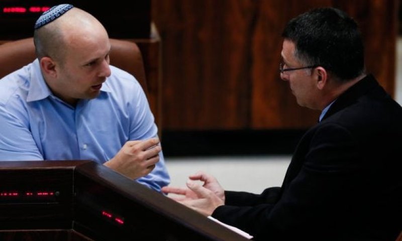 בנט מגיב לסער: "לא מתאים לך, ככה לא בונים אחדות"