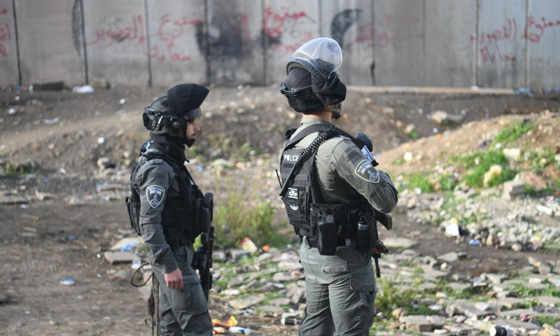 בעקבות ההתפרעויות: מאות שוטרים בפעילות רחבה בכפר תראבין