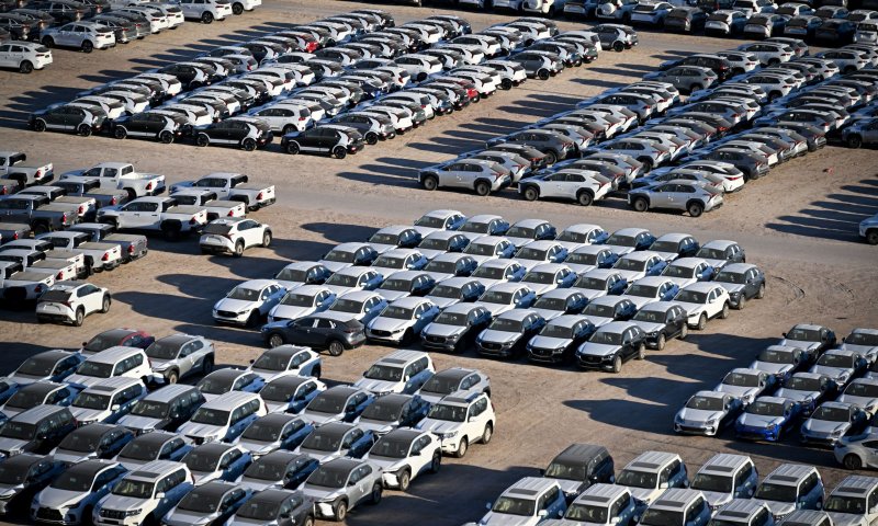 רגב וברקת ימליצו: מהלך דרמטי להורדת מחירי הרכב הפרטי