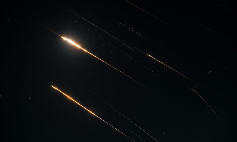 צפו בתיעוד המתקפה האיראנית: טילים בשמי קטאר ועיראק