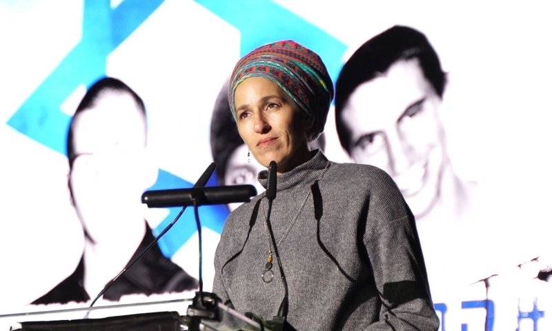 מה אלמנתו של עמנואל מורנו חושבת על ממשלת השינוי?