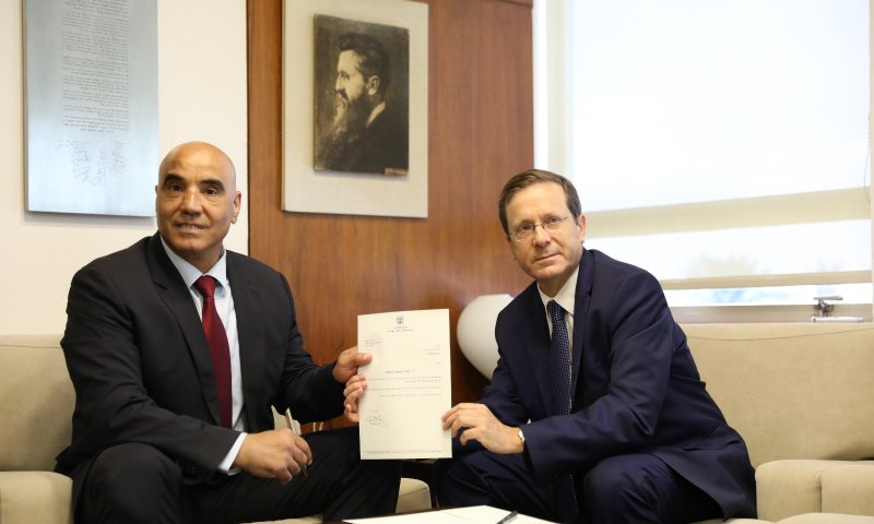 רשמית: בוז'י הרצוג התפטר ועובר לסוכנות היהודית