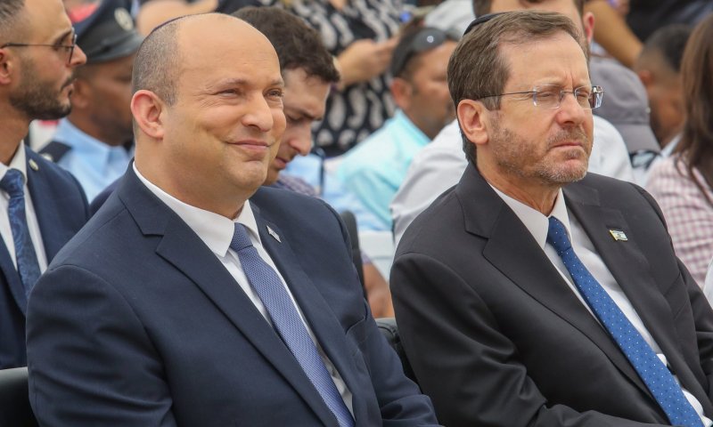 "הצעד הנכון": בנט מביע תמיכה במתווה הנשיא