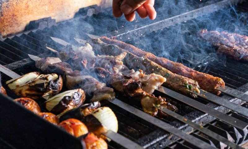 שיפרה וג'מיל- גריל ישראלי עם אוכל פשוט וטעים