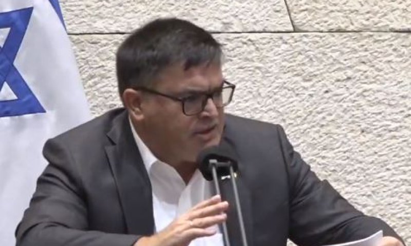 השר מכחול לבן חושף את דעתו על הרכב הממשלה