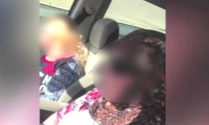 צפו: ערביה נתפסה על חם מבריחה שב"חים לירושלים