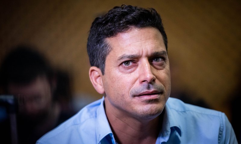 שיקלי: להקפיא את המימון של המוסדות הפלסטינים