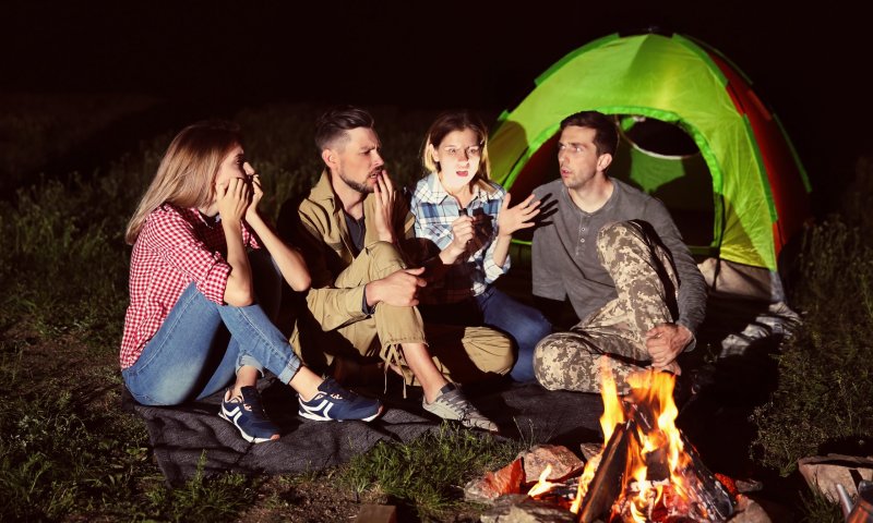 הצ'יזבטים שיפחידו את החברים שלכם מסביב למדורה