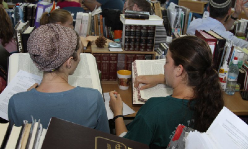 תורתן אומנותן: נחנך בית המדרש הגדול בעולם לנשים