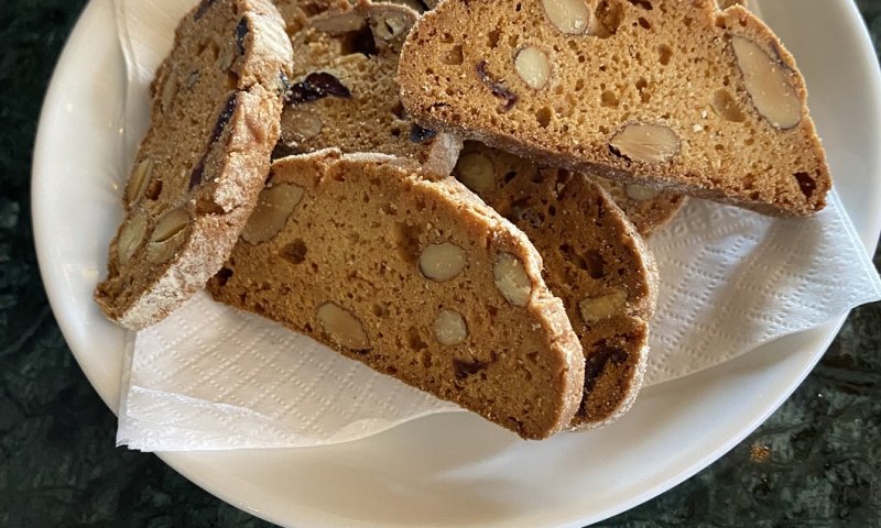 לקראת ט"ו בשבט: עוגיות ביסקוטי עם פירות יבשים