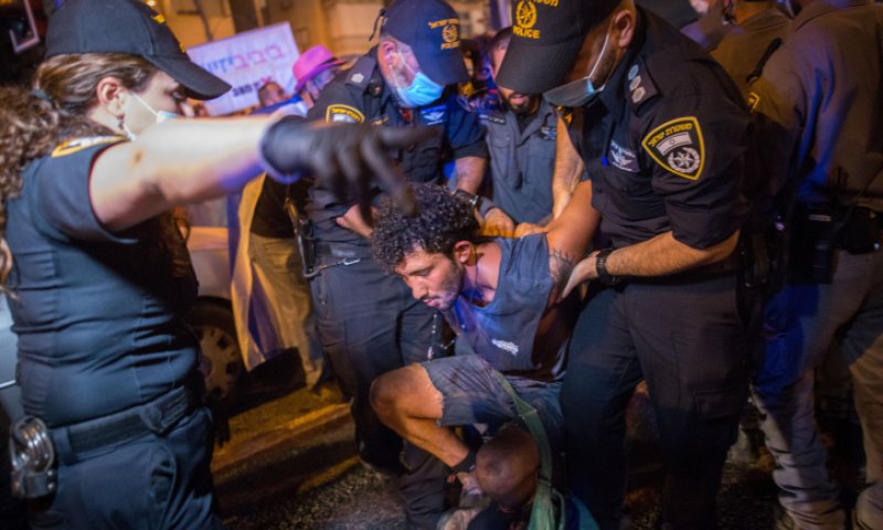 המחאה יצאה משליטה: פצועים, עצורים וונדליזם