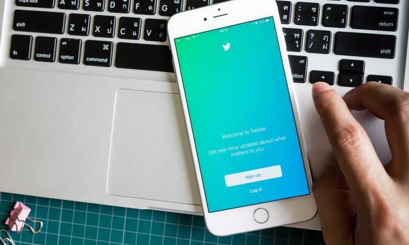 אופס: הרשת החברתית חסמה את המייסד שלה