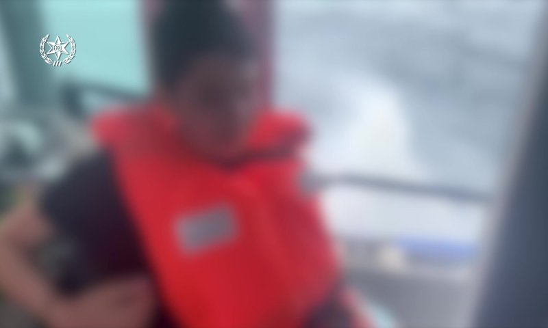 צפו: כך חולצו 2 משפחות שנתקעו במצוקה בלב ים