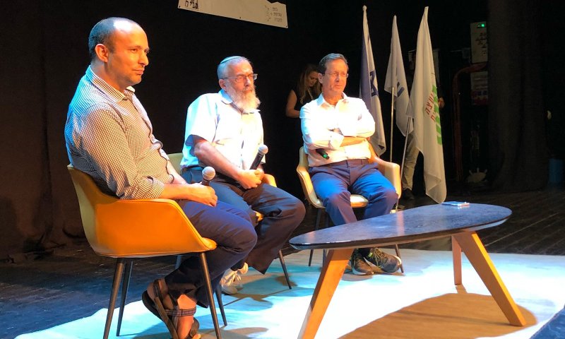 בנט: "צריך להילחם בכל מחיר על אחדות העם"