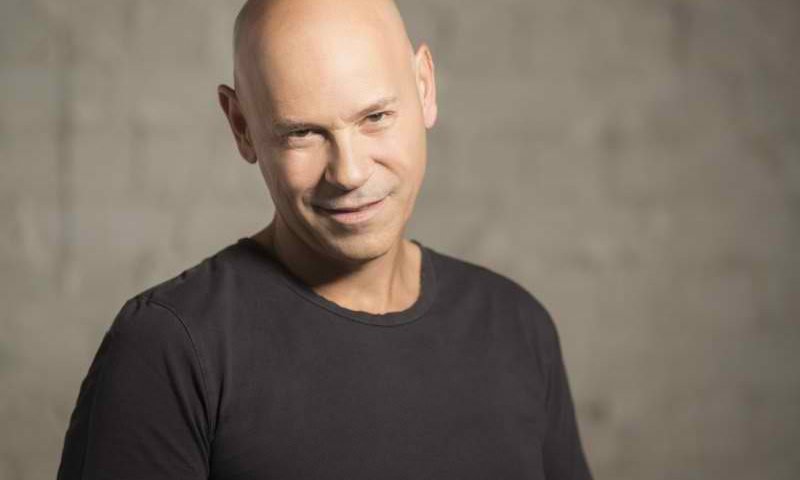 רפואה שלמה: הזמר רמי קלינשטיין נפצע בתאונה