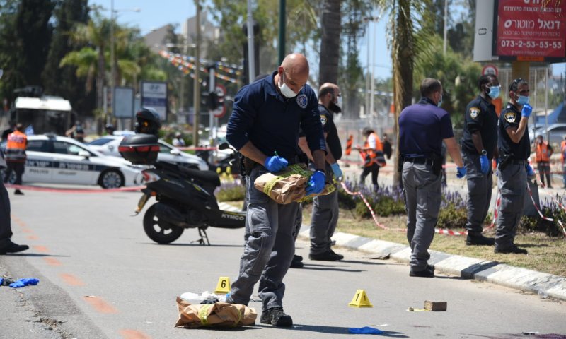 פיגוע בכפר סבא ביום הזיכרון: בת 60 נפצעה קשה