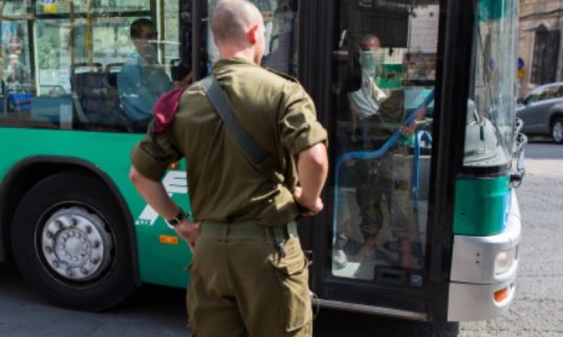 כמו חיילים: המהפכה בשירות הלאומי