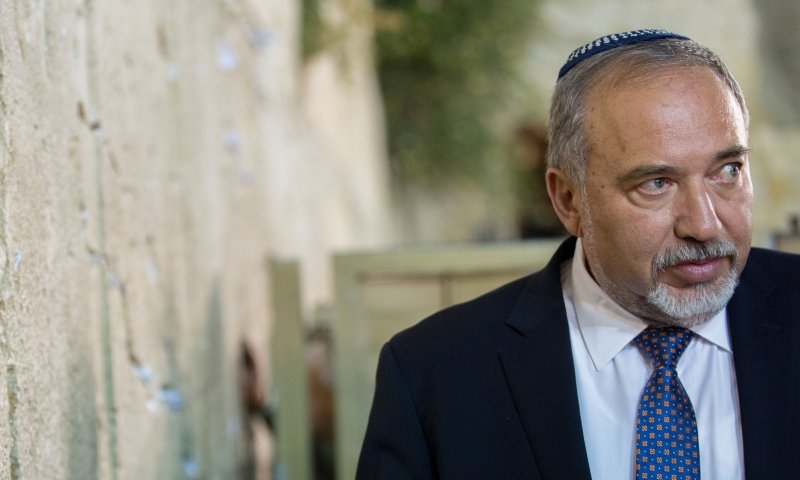 בקואליציה מקדמים חוק לסיפוח מעלה אדומים