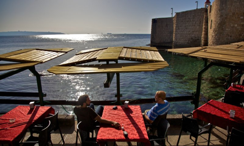הוציא את פירות הים וסגר בשבת: "הרגשתי מלוכלך"