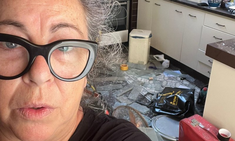 השחקנית מדווחת על פגיעת טיל: "הלך לי הבית"