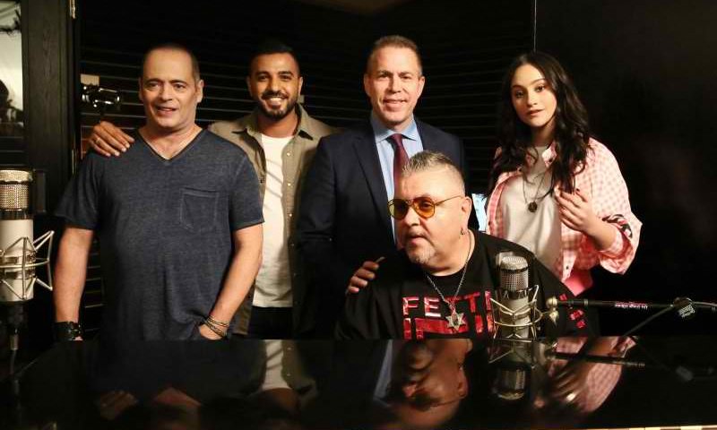 צפו: גלעד ארדן בשיתוף פעולה עם הזמרים המוכרים