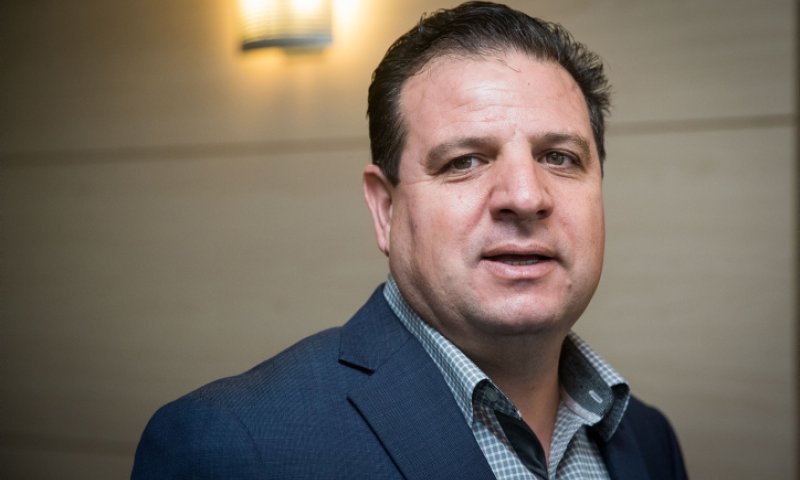 עודה רומז: ננשום אנחת רווחה ביום שיילך נתניהו