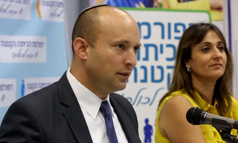 בנט מבטיח: הקטנת כיתות הלימוד בבתי הספר