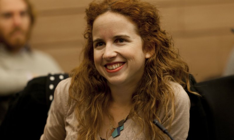 הצעת חוק: נותני שירותים יחויבו להשתמש במייל