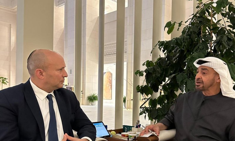 מכין את הקרקע: בנט נפגש עם נשיא איחוד האמירויות