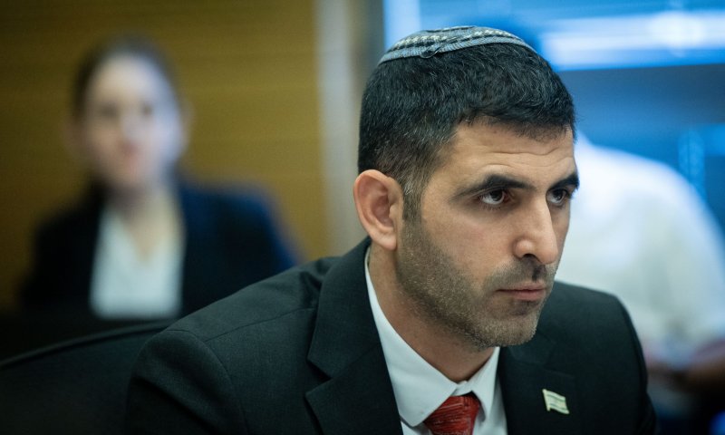 השר תקף: השתיקה של החרדים גרועה ביותר