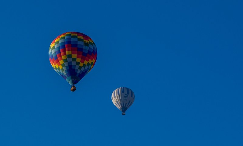 טרגדיה במלבורן: אדם נהרג לאחר שנפל מכדור פורח