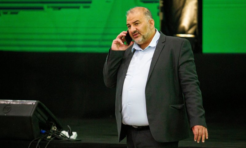 מנסור עבאס מגיב להודעה של בנט